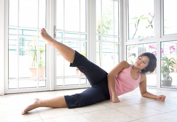 leg raises, side plank, gluteus medius, glute exercises