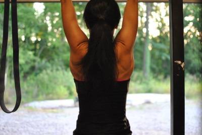 andrew read, women's fitness, pull ups,