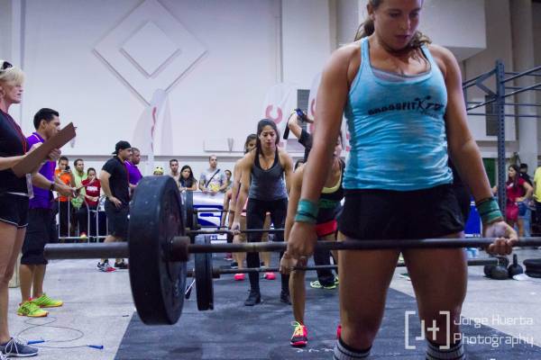 crossfit competitions, crossfit throwdowns, what's wrong with crossfit, crossfit