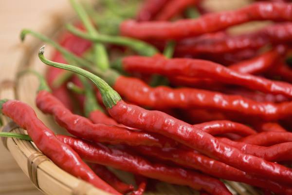 capsaicin, red pepper, brown fat, losing weight, weight loss, chili pepper
