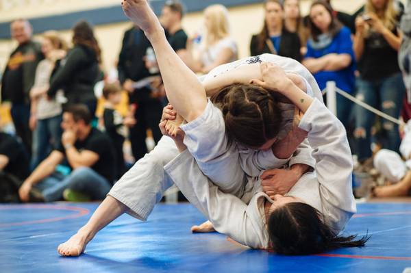 5 Quirks of Jiu Jitsu A Female Grappler Will Encounter