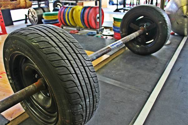 Axle for deadlifts