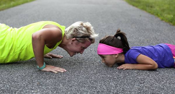 woman push ups