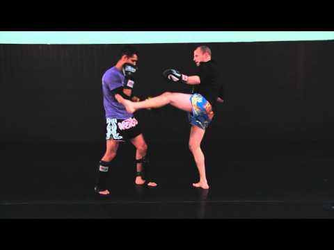 Video: BreakingMuscle.com: Counter-Tactics in Muay Thai - 3 Counters to the Roundhouse Kick