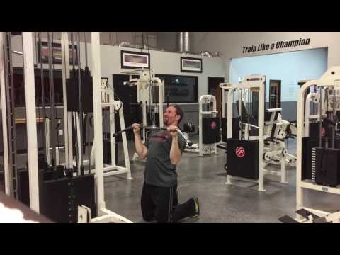 Kneeling Lat Pulldown: Correct Your Pull-Up Form