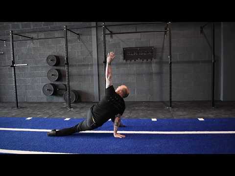 Long Lunge with a Hip Drop