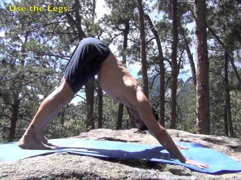 BreakingMuscle.com - How to Main &amp; Control a Handstand