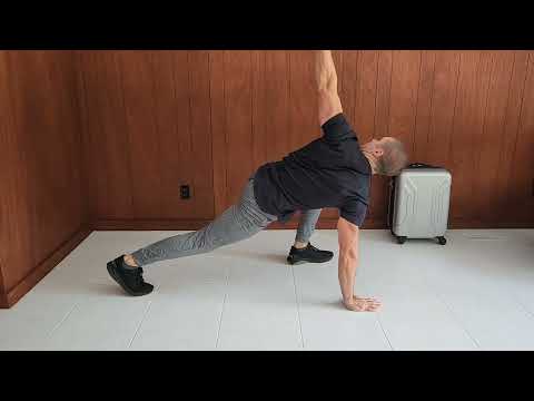Plank to Deep Lunge with Rotations