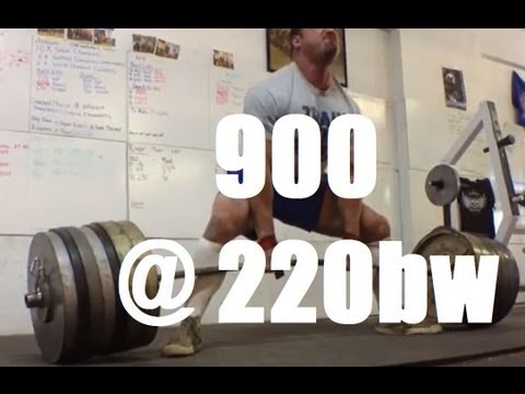 900 Raw Deadlift @ 220 - USP Labs Chris Duffin (w/Straps)