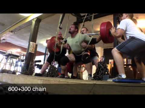 Raw Squat 650 +300chain