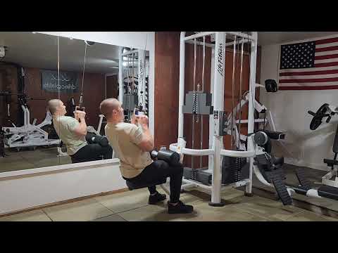 Using The Lat Pulldown Machine