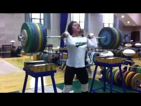chinese female Olympic weightlifter - jerk dips 200kg