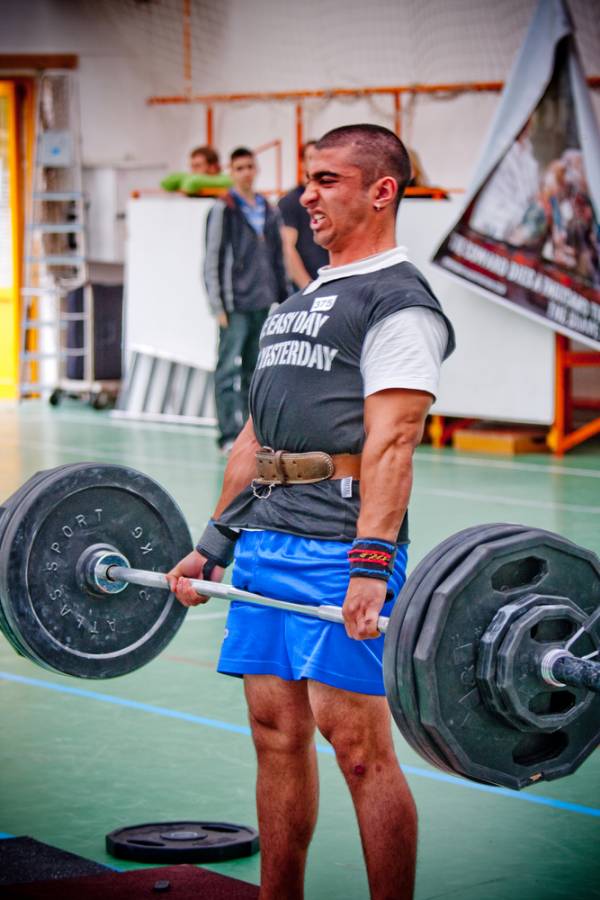 Why use a outlet weightlifting belt