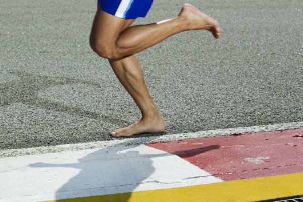 2 Rules For Beginning Barefoot Running (And Avoiding Injury) - Breaking  Muscle