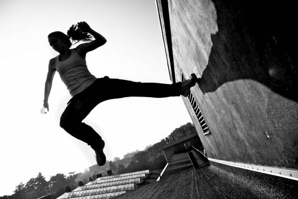 Man Jumping Stock Photo - Download Image Now - Free Running, Jumping, Men -  iStock