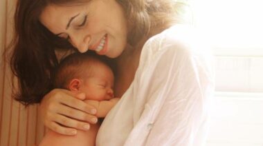 doula, pregnancy, what is a doula, caregiver, childbirth, birth