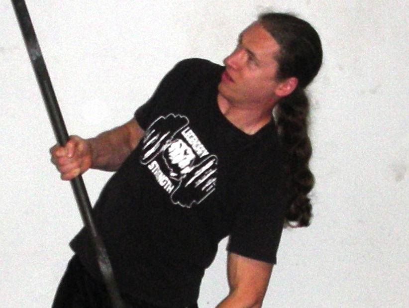 Build Functional Strength With the Shovel Lift Breaking Muscle