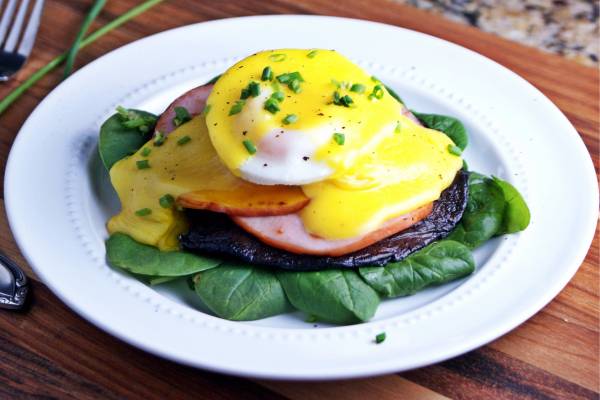 Mushrooms in the Morning: Portobello Benedict - Breaking Muscle