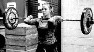 woman clean and jerk