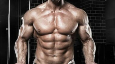 Build muscle overnight by eating right before bedtime