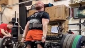 Ben Thompson completes the heaviest-ever deadlift 18 inches from the floor in May 2022