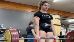 Powerlifter Jessica Buettner unofficially breaks her own IPF World Record with a 551-pound deadlift double in May 2022