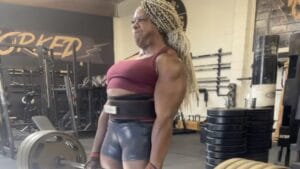 Strongwoman Nadia Stowers locks out a staggering 525-pound deadlift triple PR in early May 2022