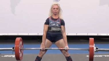 Heather Connor (47KG) breaks the deadlift world record at the 2022 IPF World Championships