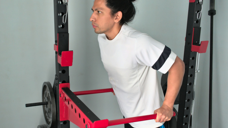 Chest Dips: Form, Benefits, Variations, What to Avoid