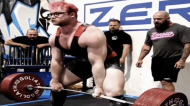 Teen sets American record with 465 pound deadlift