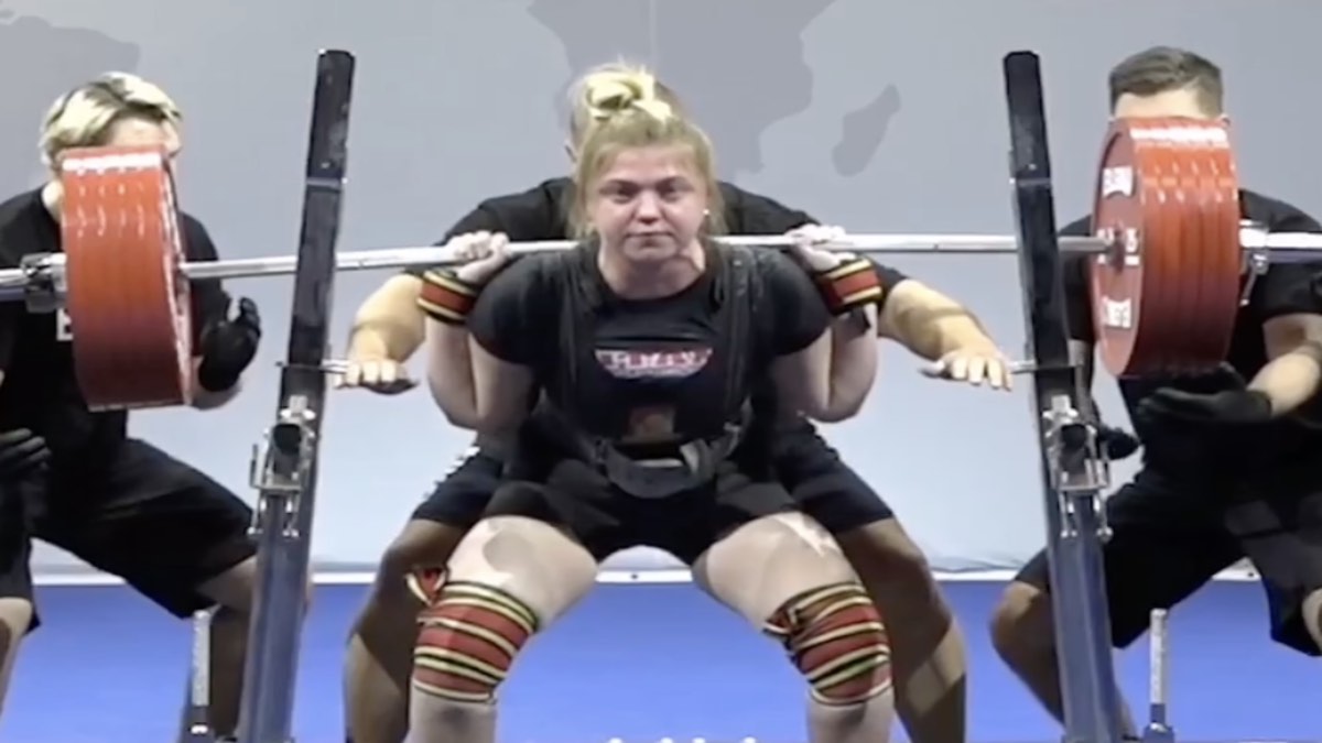 break Dad Palace Ukrainian Powerlifter Daria Rusanenko (84KG) Squats a World Record 275.5  Kilograms (607.4 Pounds) - Breaking Muscle