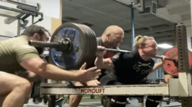 Kristy Hawkins 600-pound squat November 2022