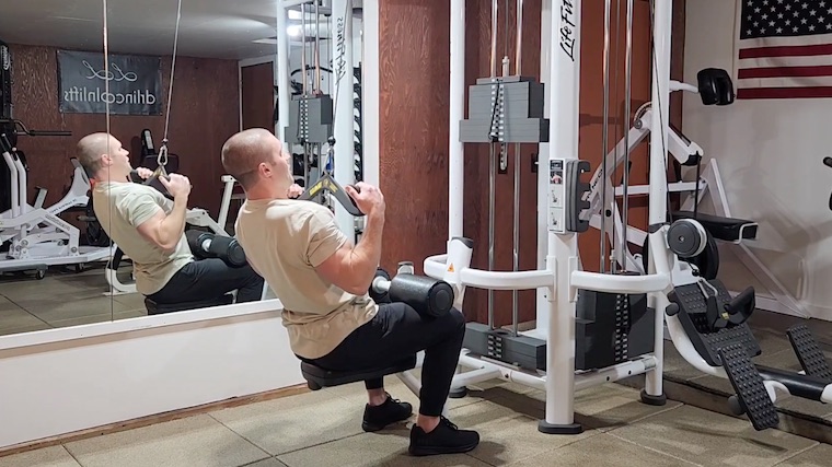 NG pulldown step three - How to Do the Neutral-Grip Lat Pulldown for a Bigger Back