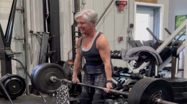 Mary Duffy 310-Pound Deadlift With Chains May 2023